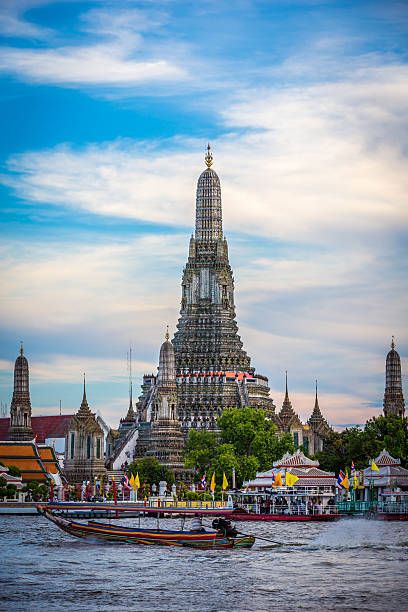 istock Wat Arun Temple on Sunny Day, Bangkok, Thailand 532480507