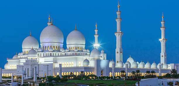 istock Panoramic view of Abu Dhabi Sheikh Zayed Mosque by night 532488125