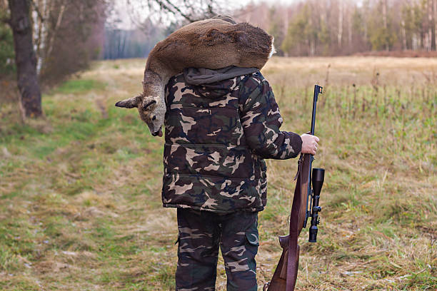 hunter - rifle shotgun hunting camouflage fotografías e imágenes de stock