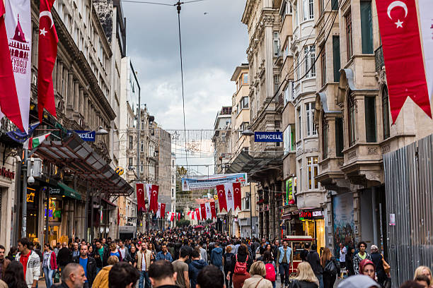 istock Istiklal Avenue Crowds In Istanbul 532553195