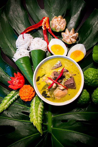 zielony curry (kaeng khiao wan) - thailand soup thai ethnicity thai culture zdjęcia i obrazy z banku zdjęć