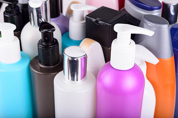 istock Lots of plastic bottles of shampoo 532553790