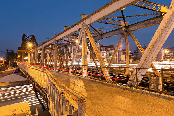 istock Long Bien Bridge in Hanoi - Vietnam at Night 532570714