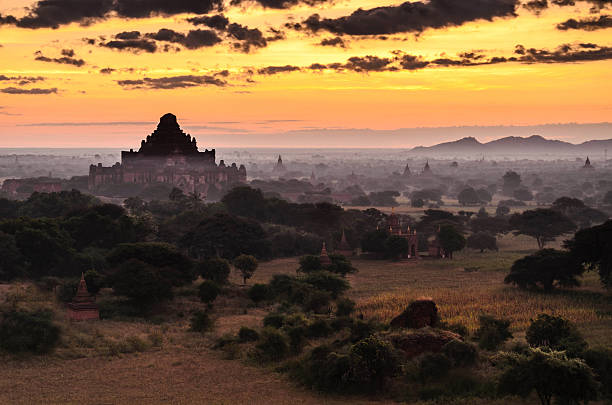 istock Sunrise of bagan pagoda 532590291
