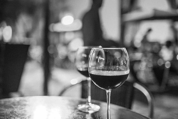 istock Glasses of wine 532643179