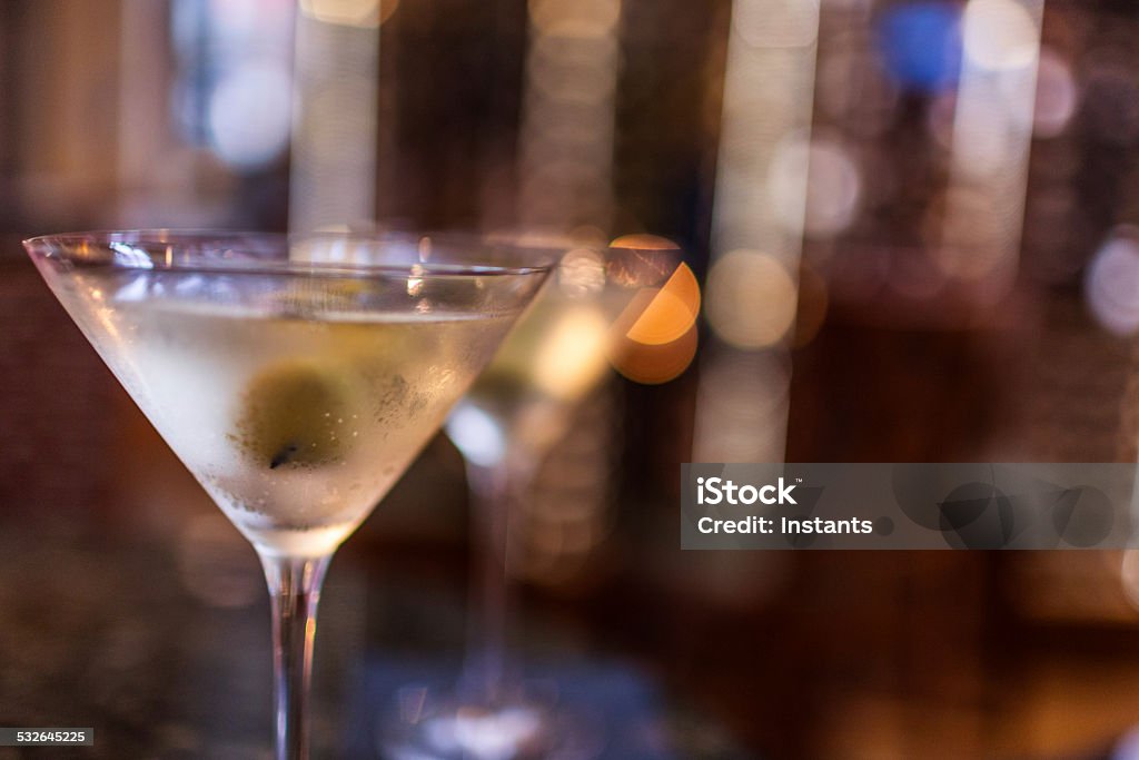 Martinis - Photo de Bar libre de droits
