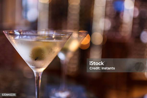 Photo libre de droit de Martinis banque d'images et plus d'images libres de droit de Bar - Bar, Martini dry, 2015