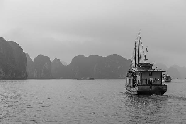 istock Ha Long Bay, Vietnam 532664093