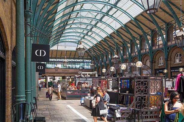 marché de covent garden, à londres - market wealth famous place travel destinations photos et images de collection