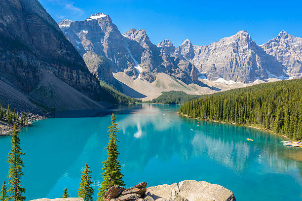 istock Moraine Lake, Canadian Rockies 532702599