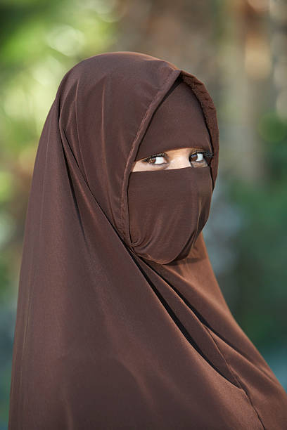 istock Muslim women shopping 532729363