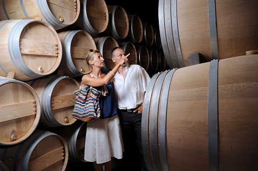 Tourism-Couple visiting a castle in the Bordeaux vineyard