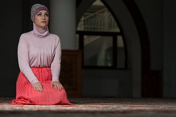 istock Young Muslim Woman Praying 532832229
