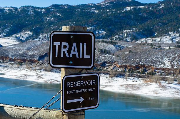 finden sie das horsetooth reservoir, fort collins - fort collins reservoir lake water stock-fotos und bilder