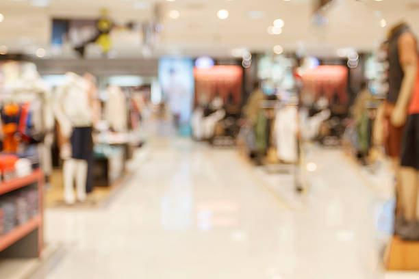 istock supermarket/mall blur for background 532863298