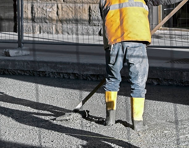 istock worker man with the shovel working in the sun 532870616