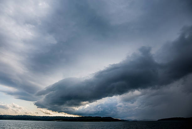 壁のクラウド - lightning storm natural disaster cloud ��ストックフォトと画像