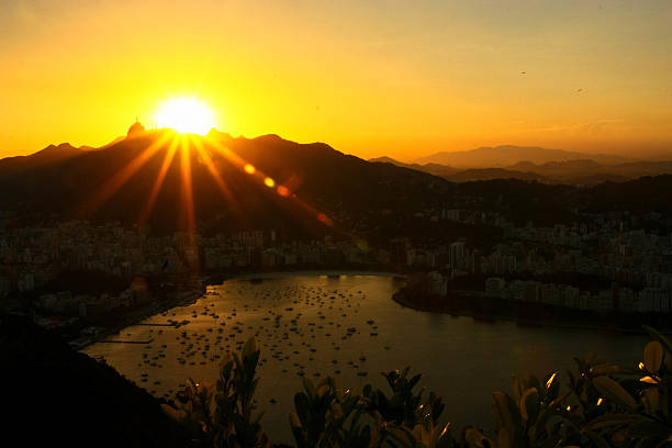 istock Sunset In Rio De Janeiro Bay 532937253