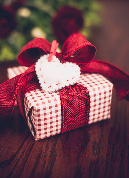 istock Valentine's Day gift with flowers 532957073
