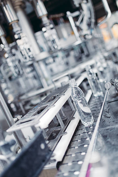 istock Water bottling factory interior 532971048