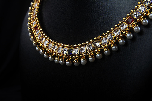      Indian Traditional Gold Necklace with Pearls and Gem stones