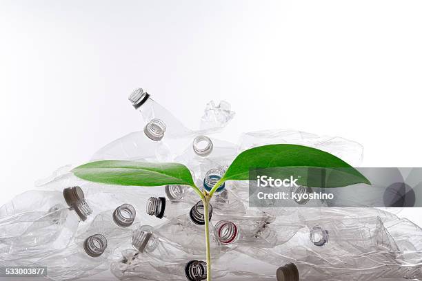 種まき用新興アゲインストたプラスチックボトル - 2015年のストックフォトや画像を多数ご用意 - 2015年, ひらめき, ウォーターボトル