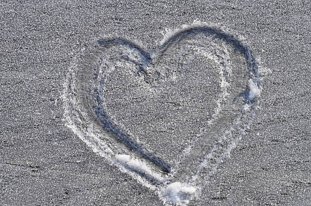 istock Heart drawn in the frost 533036071