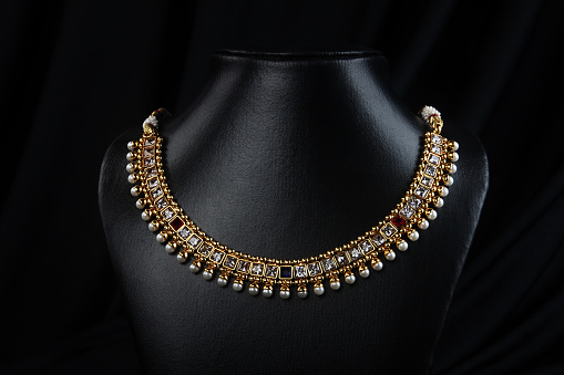      Indian Traditional Gold Necklace with Pearls and Gem stones