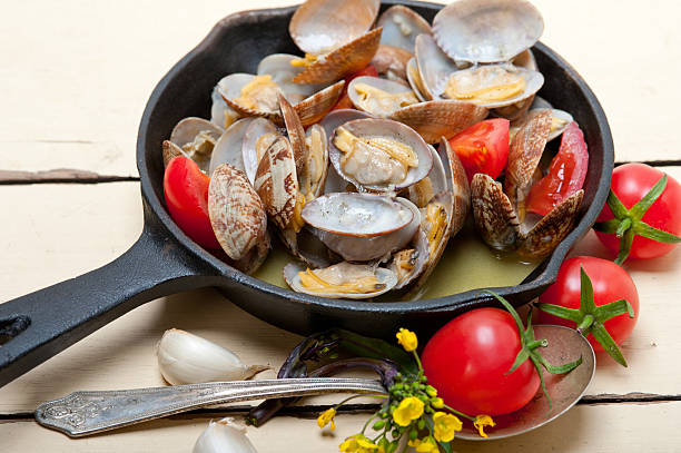 istock fresh clams on an iron skillet 533047692