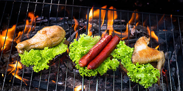 istock grilled chicken and sausage 533051974