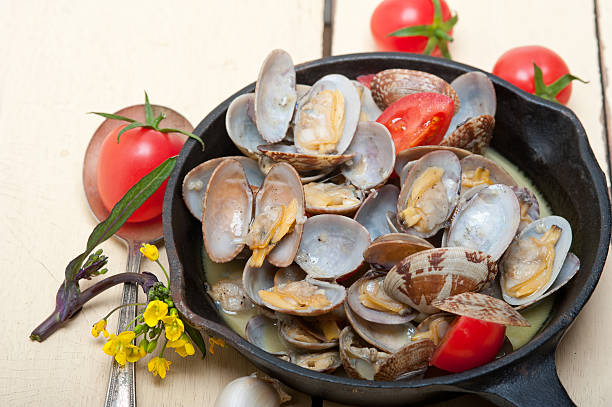 istock fresh clams on an iron skillet 533052410