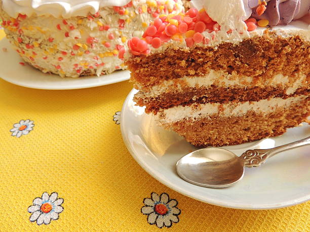 istock Sponge cake cut piece on a saucer. 533057466