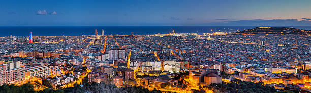 panorama de barcelona ao amanhecer - mount tibidabo - fotografias e filmes do acervo