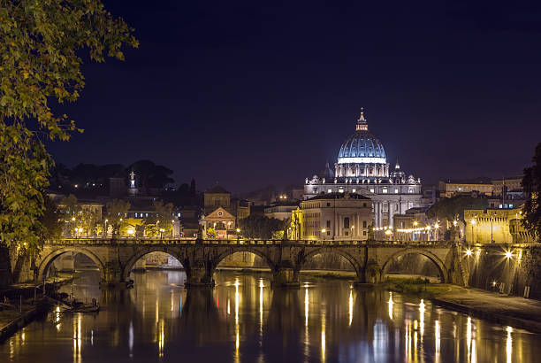 istock Ponte Vittorio Emanuele II, Rome 533153125