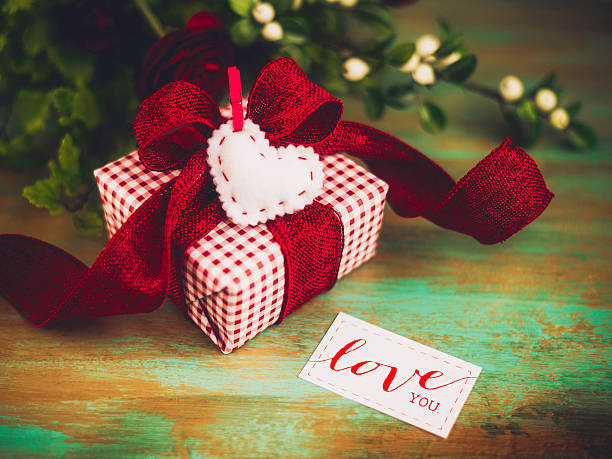 istock Valentine's Day gift with Love You message 533225597