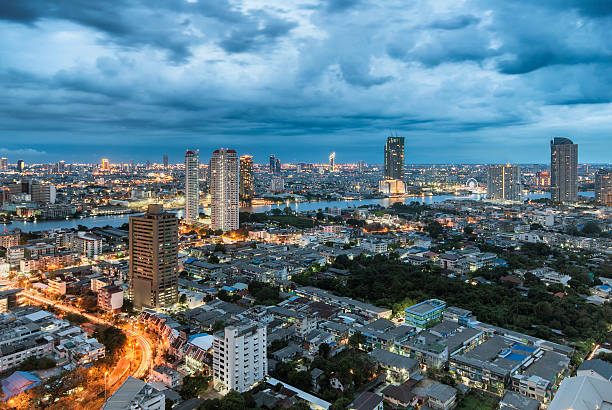 istock Bangkok skyline with Chao Phraya River at night 533233732