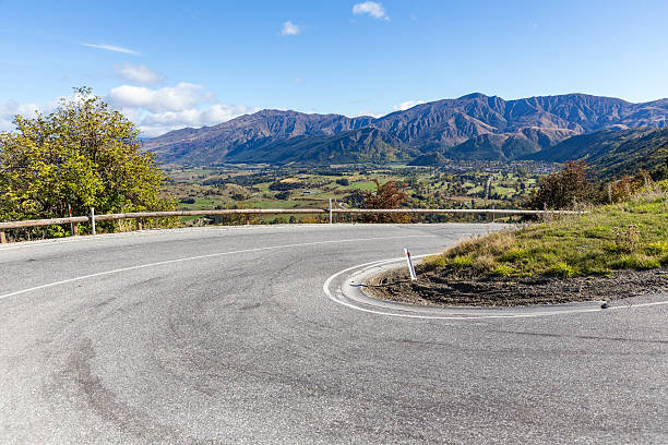 istock road to Arrow town 533238980