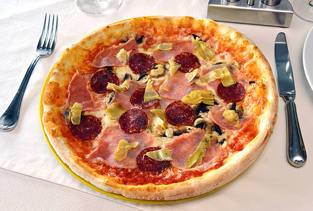 istock pizza with ham and salam 533241223