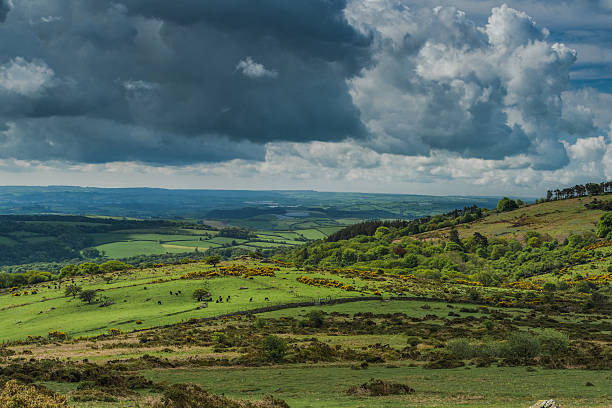 istock Vista on english countryside 533249930