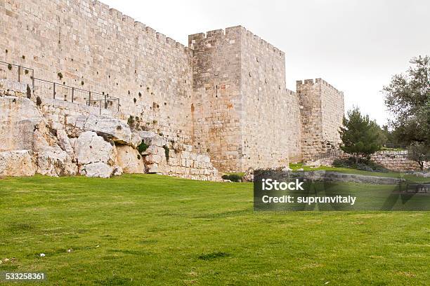 Defensive Wall Of The Ancient Holy Jerusalem Stock Photo - Download Image Now - 2015, Ancient, Architecture