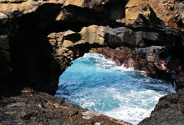 istock Entering an Arch in the ocean 533296719