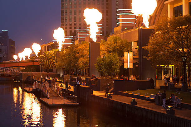 クラウンカジノ夜に火災表示 - melbourne casino australia city ストックフォトと画像