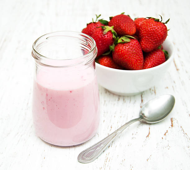 istock Strawberry yogurt with fresh strawberries 533348490
