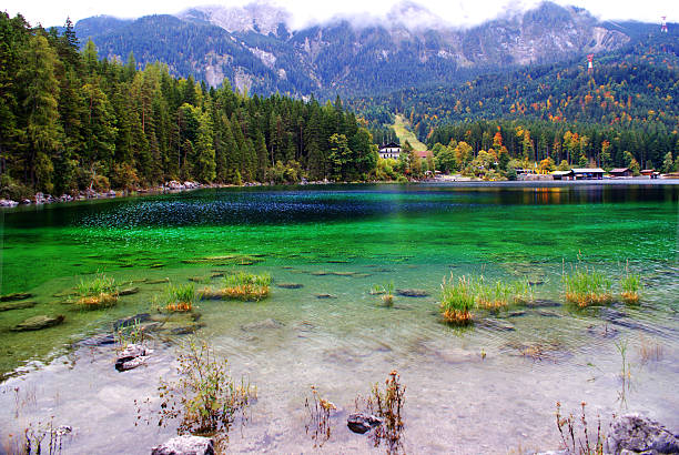 istock Mountain Lake in the Alps 533378731
