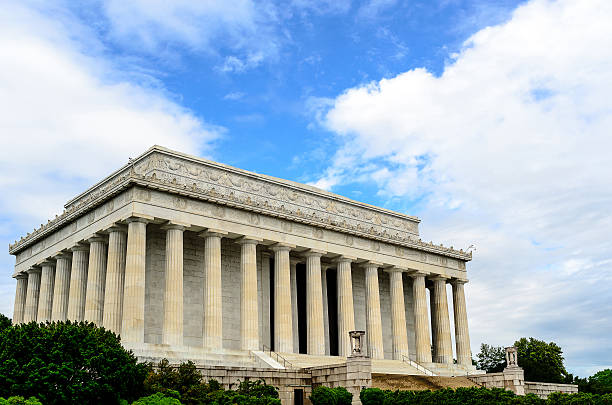 istock Lincoln Memorial, Washington, DC 533381037