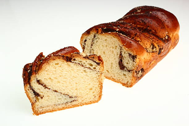 istock Yeast cake with poppy seed 533381715