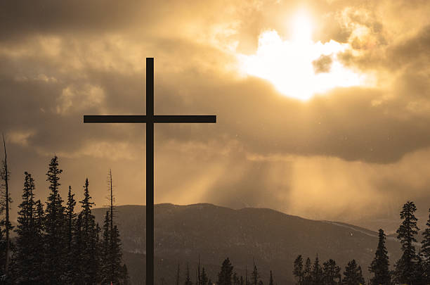 istock Mountain Cross with Sunbeams 533397673