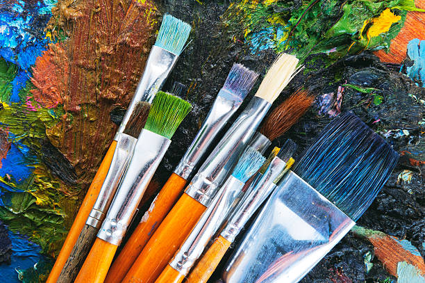 istock Set of brushes and an artist palette 533433596