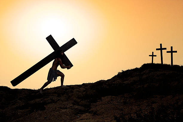 istock Jesus carrying the cross. 533435340