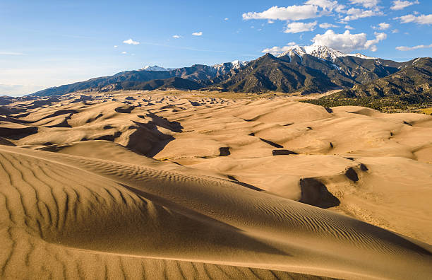 rolling dunas de arena - alamosa fotografías e imágenes de stock